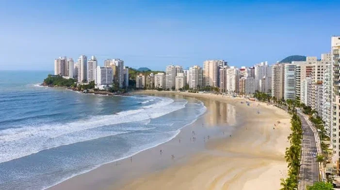 Guarujá bate e volta